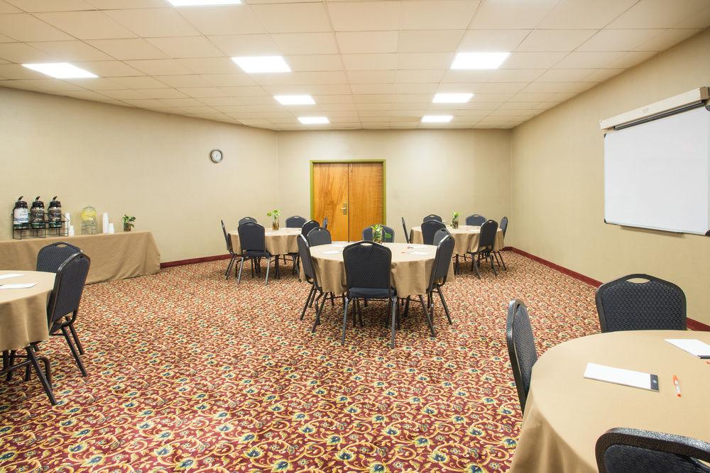 Howard Johnson By Wyndham South Portland Buitenkant foto